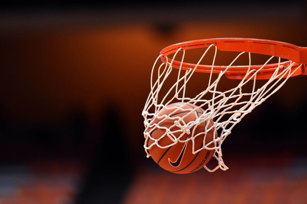 Roundup: Boys basketball ousted from playoffs